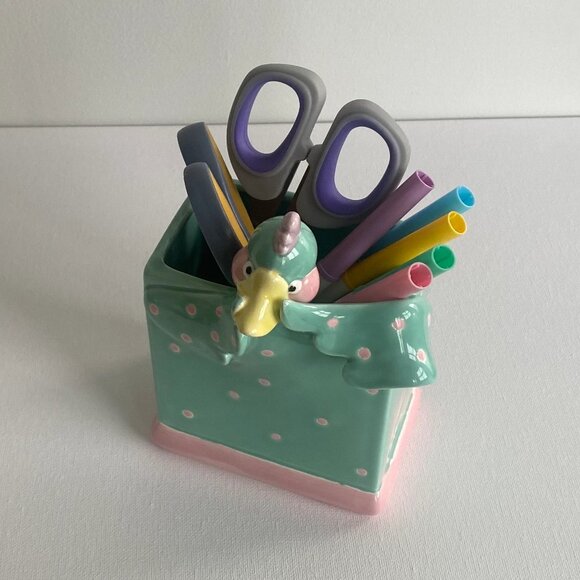 Fitz and Floyd Fantasy Fair 1985 Dora Duck Green W/Pink Dots Pen Holder - Vase - Picture 3 of 10